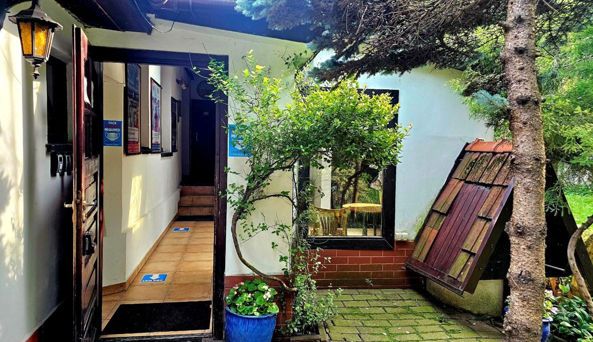 Park Apartment คราคูฟ ภายนอก รูปภาพ